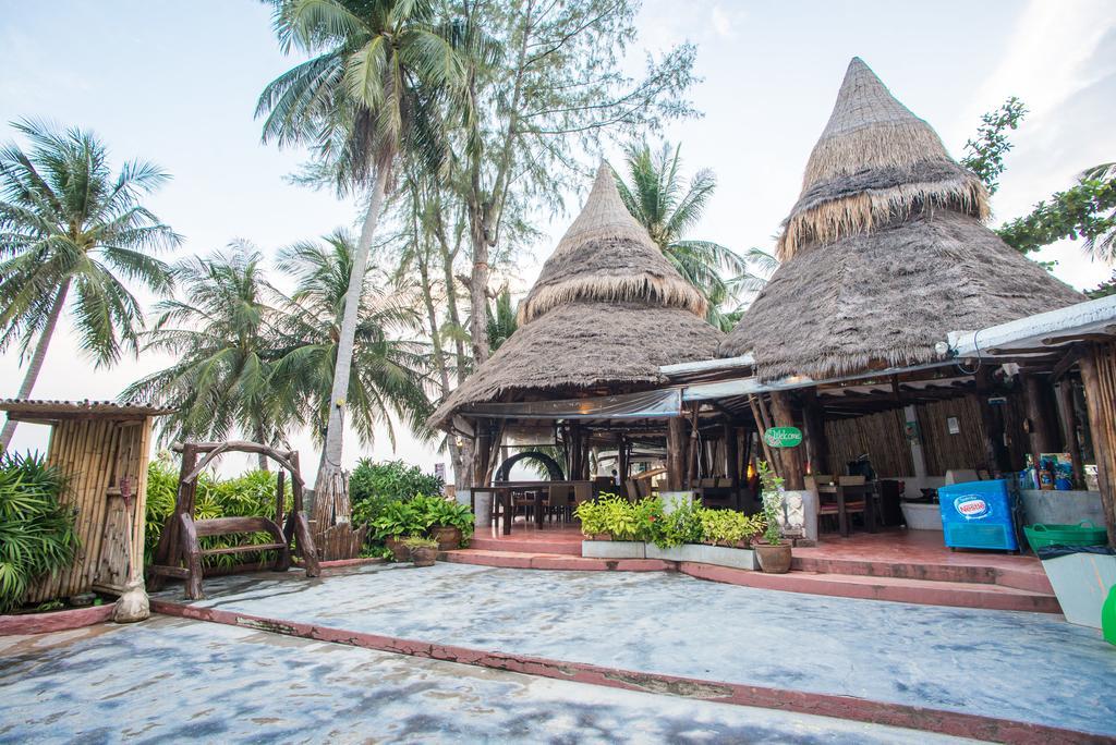 B52 Beach Resort Пханган Екстер'єр фото